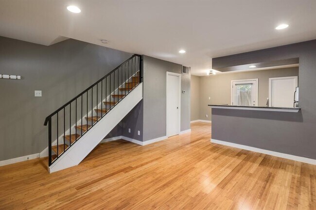 Building Photo - 3601 Menchaca Rd