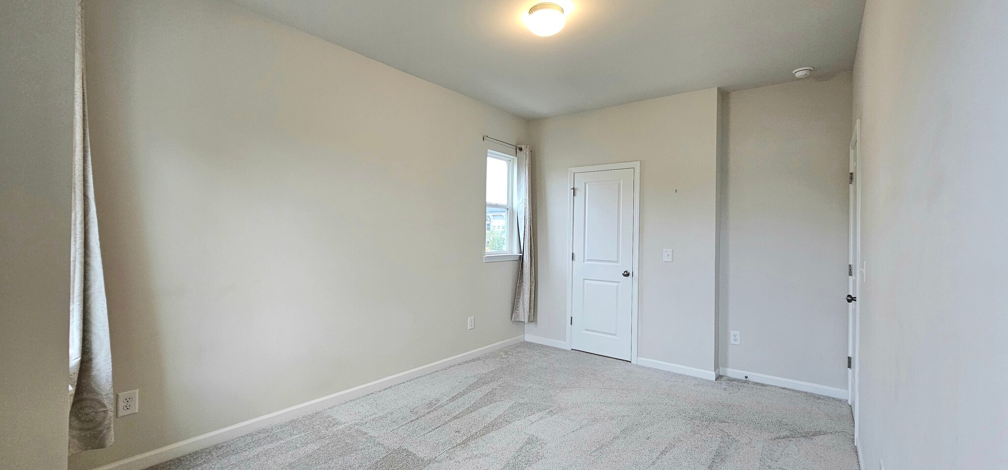 Building Photo - 904 Kinsey Aly