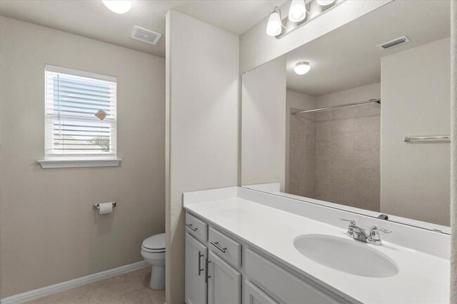 Building Photo - 121 Emerald Pass