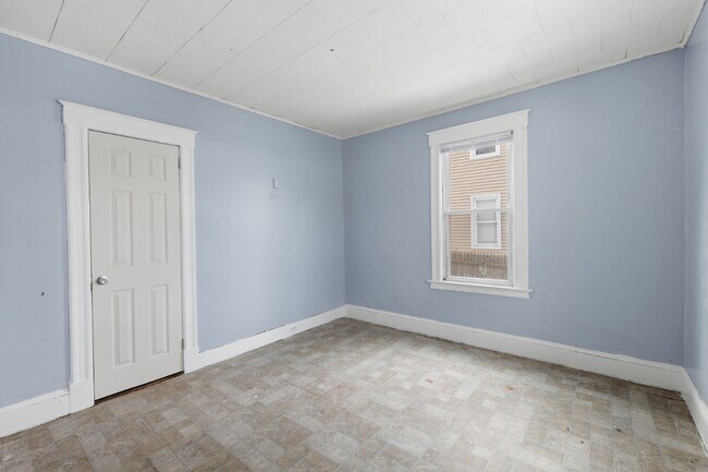 Building Photo - 64-64 Rowe Ave