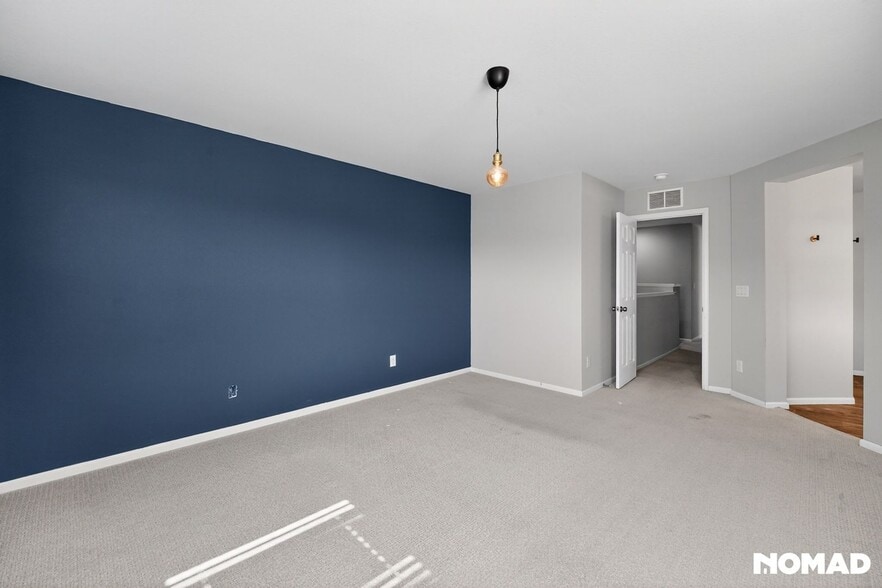 Building Photo - 16041 E Elk Dr