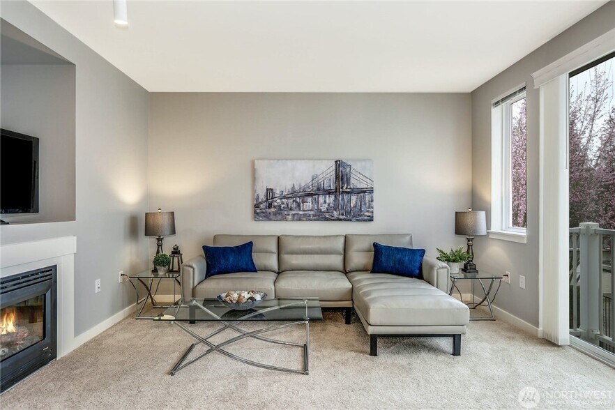 Building Photo - 13301 SE 79th Pl