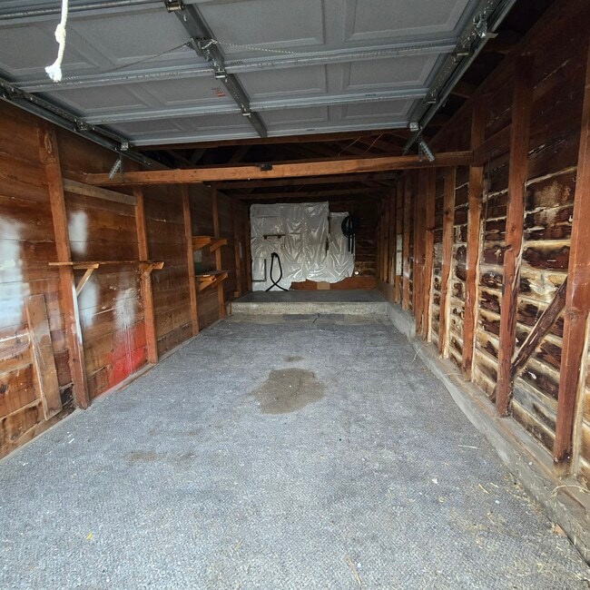 Building Photo - 3 Hillcrest St