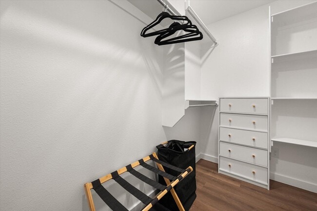 Building Photo - 2140 Kokomo Ave