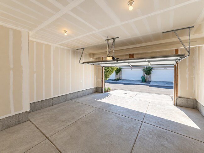 Building Photo - 3937 W 1960 N