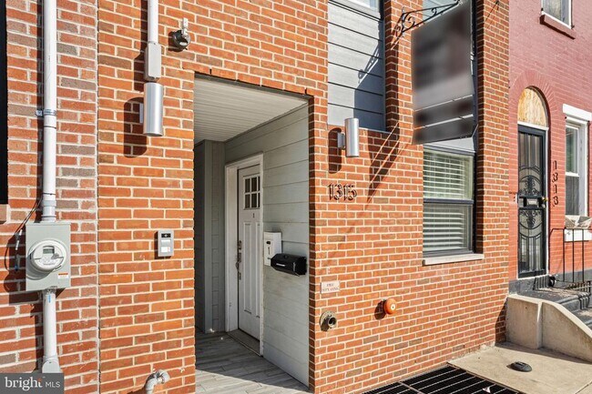 Building Photo - 1315 N 25th St