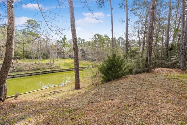 Building Photo - 22 Twinstone Cir