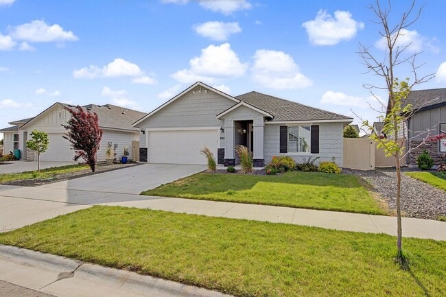 Building Photo - Charming Single-Level South Meridian