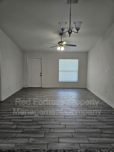 Building Photo - 167 Meadow Rd