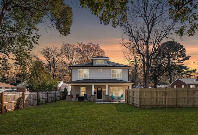 Building Photo - 806 Colorado Ave