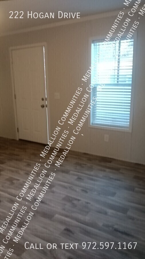 Building Photo - 222 Hogan Dr