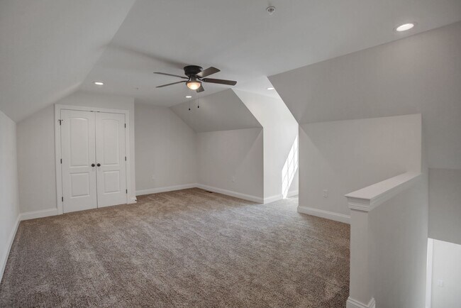 Building Photo - 973 Old Elizabethtown Rd