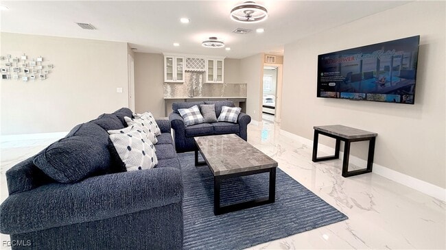 Building Photo - 201 Randy Ln