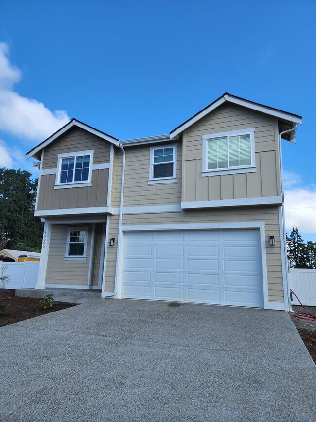 Building Photo - Yelm Creek Estates, New Construction 4 Bedroom, 2.5 Bathroom Home!  Back on the Market & Ready NOW!