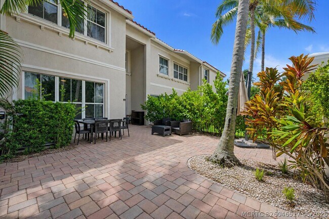 Building Photo - 1384 Harbor Ct