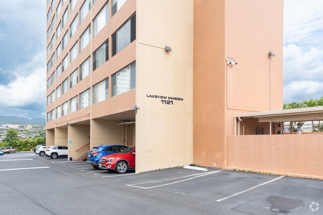 Building Photo - Lakeview Gardens