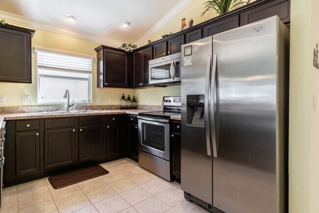 Building Photo - 3025 Bartow Ln