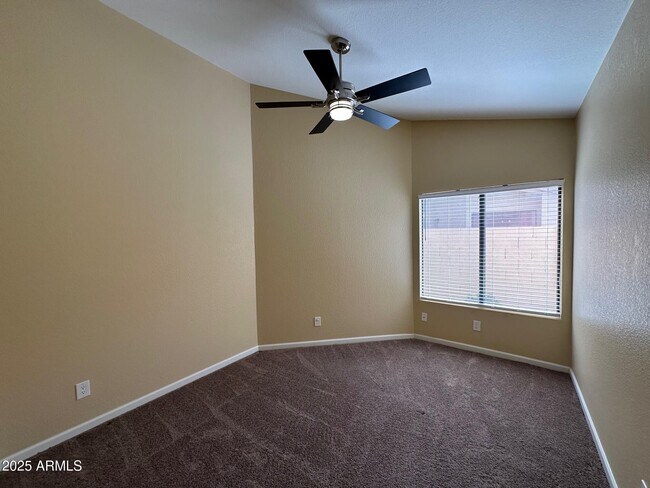 Building Photo - 8919 S Lori Ln