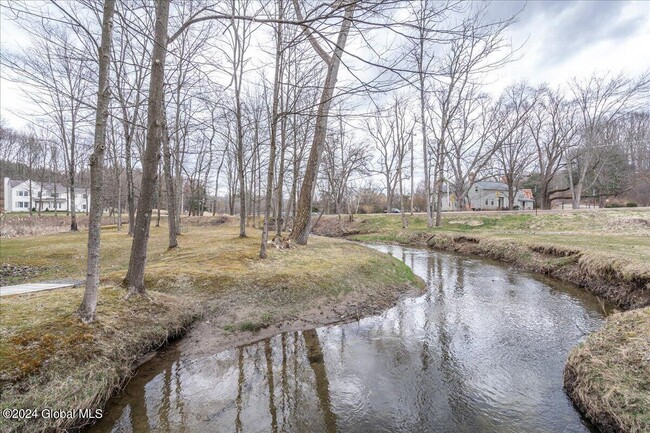 Building Photo - 40 Vischer Ferry Rd