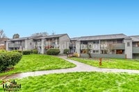 Building Photo - 8747 SW Brightfield Cir