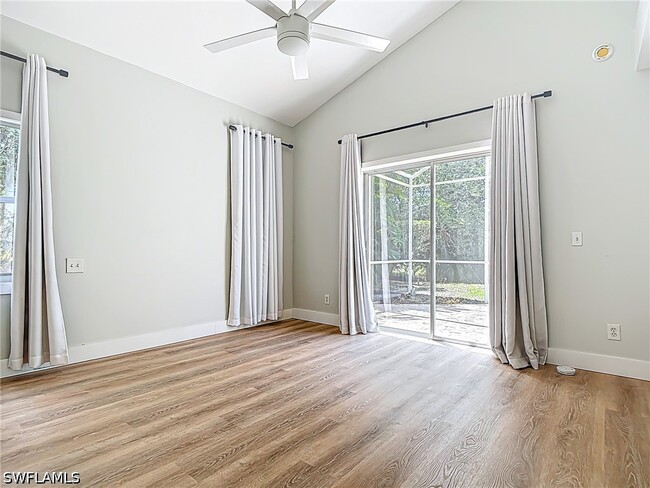 Building Photo - 351 Pindo Palm Dr