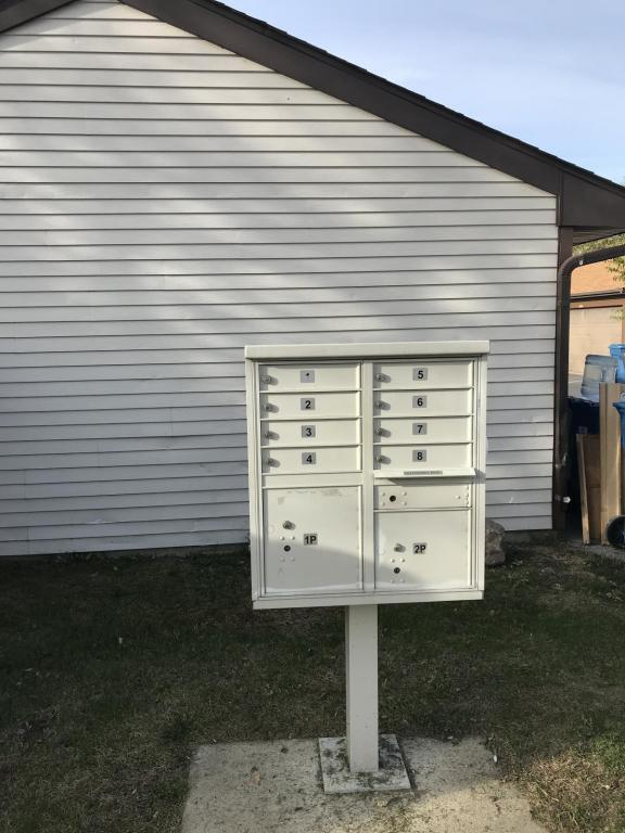 Building Photo - 5623 Santa Barbara Dr