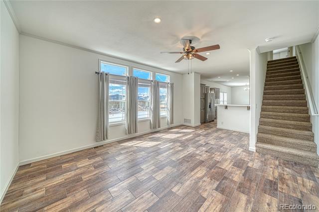 Building Photo - 902 W 6th St