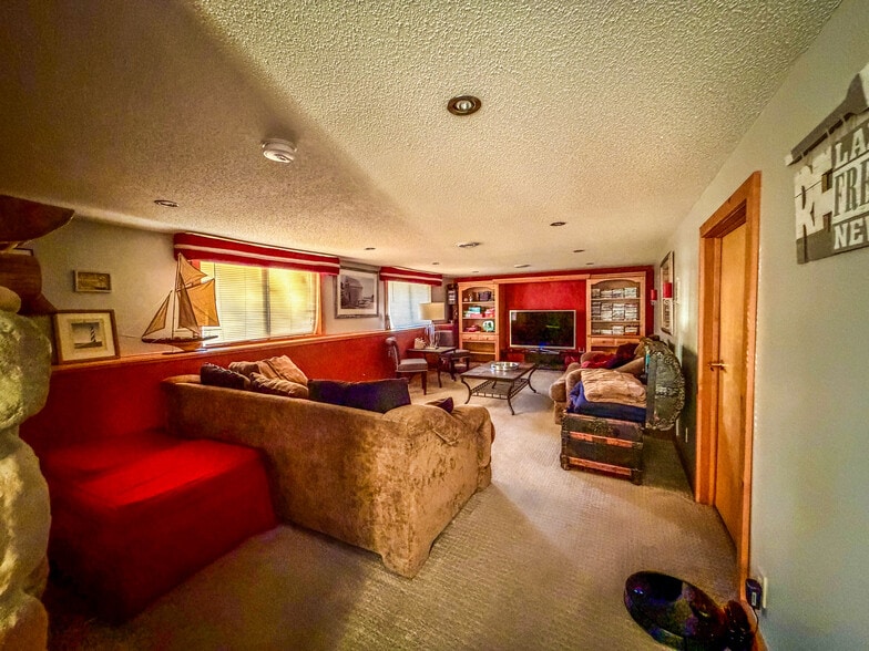 Living - 27885 Bay Shore Dr NW