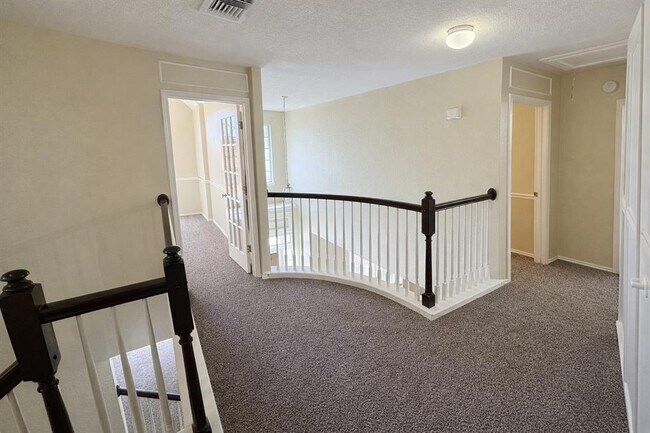 Building Photo - 1612 Chasewood Dr