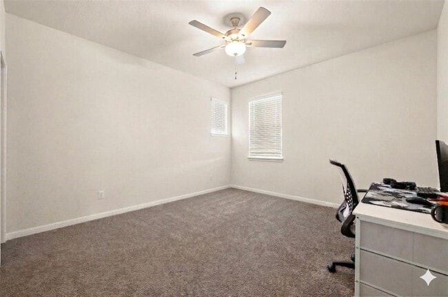 Building Photo - 604 Spindrift Ln
