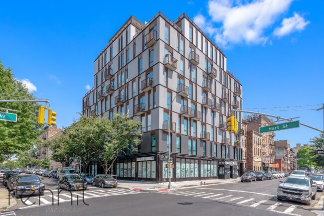 Building Photo - 80 Hart St