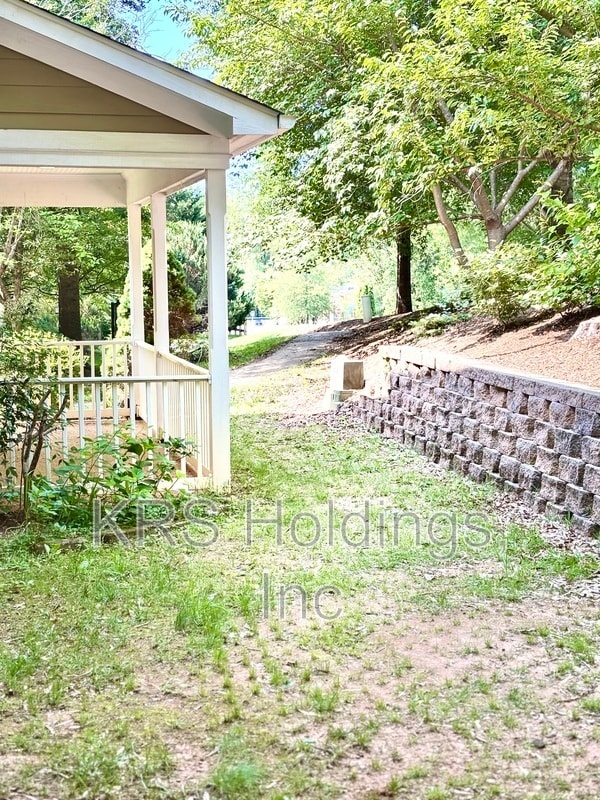 Building Photo - 175 Jordan Ln
