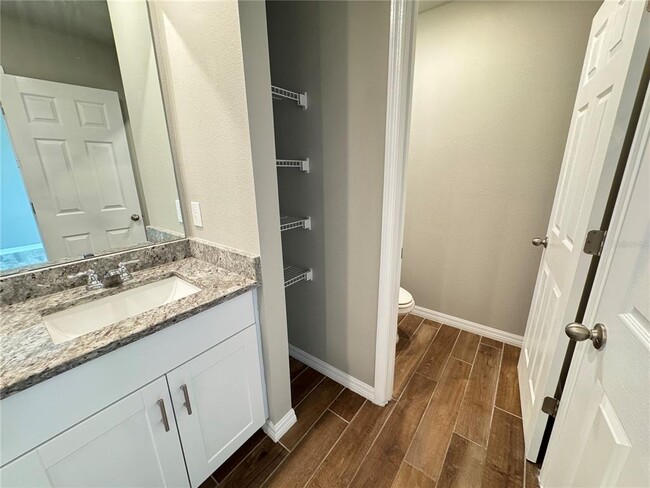 Building Photo - 413 Legacy Lp