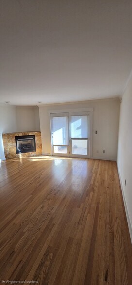 Building Photo - 1472 Albion St