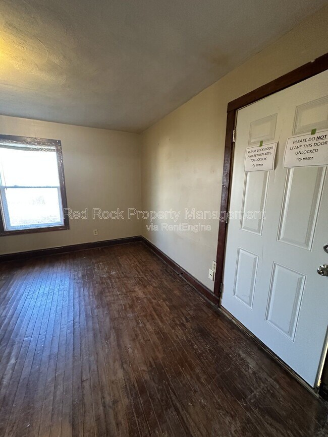 Building Photo - 320 Highland Ave
