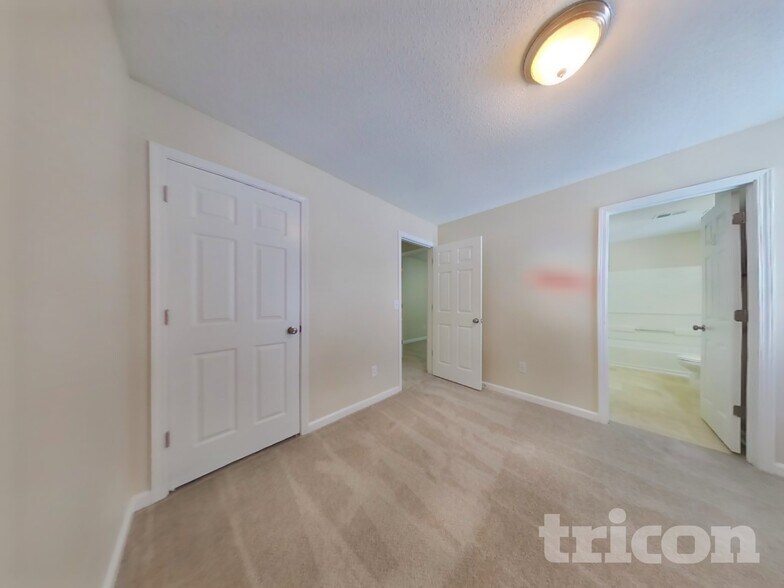 Building Photo - 3853 Sunview Dr NW