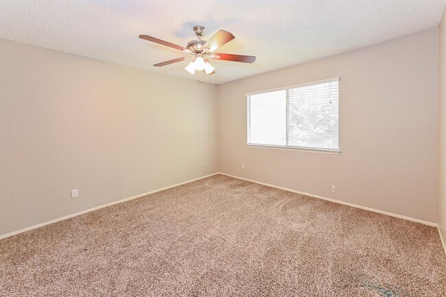 Building Photo - 6316 Porterway Dr