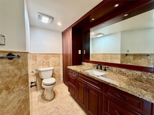 Building Photo - 1300 SW 122nd Ave