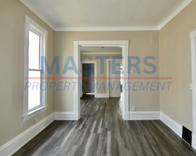 Building Photo - 834 Prouty Ave