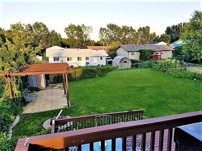 Building Photo - Great home, great quiet neighborhood!