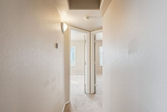 Building Photo - 2401 E Rio Salado Pkwy