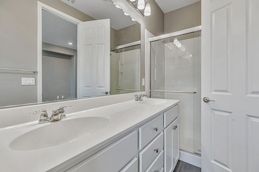Building Photo - 6436 Laguna Seca Ln
