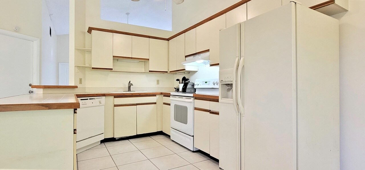 Building Photo - 2815 NW 110th Ter