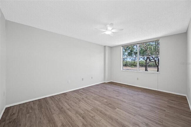 Building Photo - 2333 Feather Sound Dr