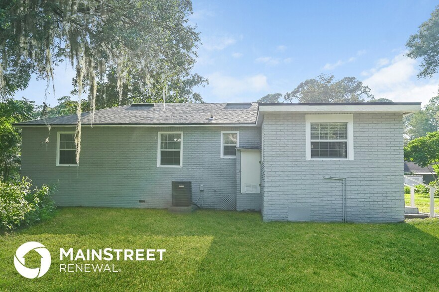 Building Photo - 2647 Barrett Rd