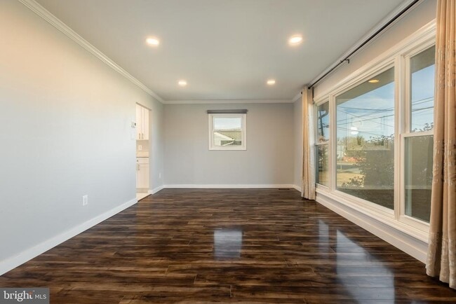 Building Photo - 1959 Lewis Ave