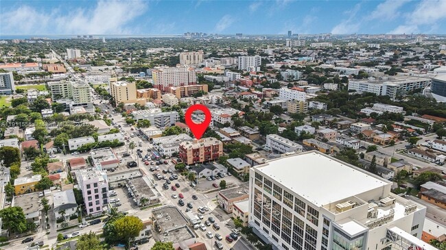 Building Photo - 420 NW 12th Ave