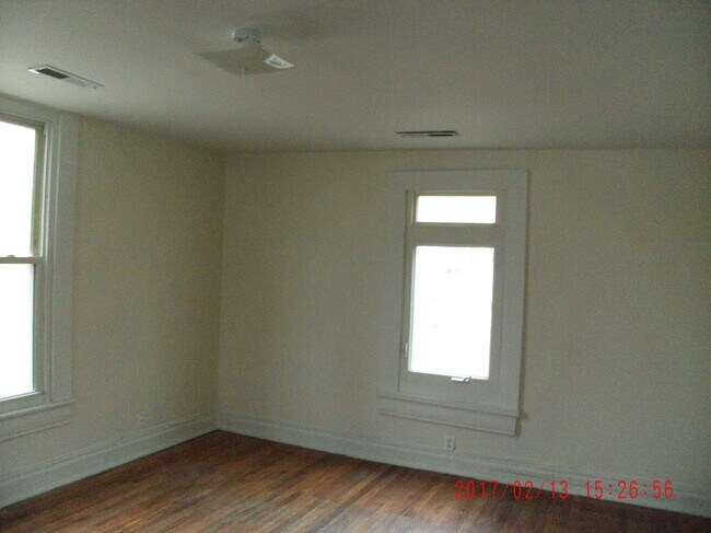 Building Photo - 17 Pendleton St