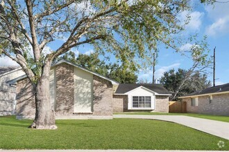 Building Photo - 7119 Sharpsburg Dr