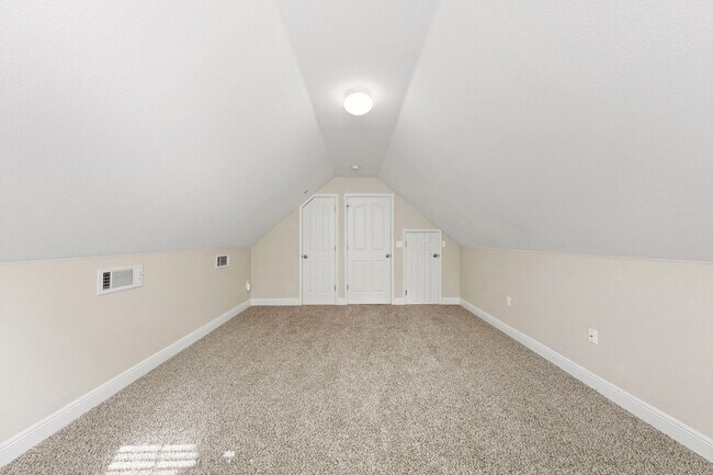 Building Photo - Luxury home in a premier neighborhood!